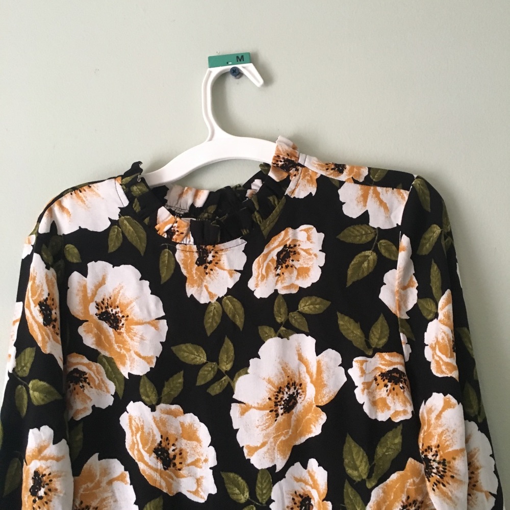 NWOT forever 21 floral romper